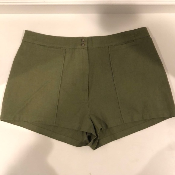 Green Shorts - Ecoté Brand - Picture 5 of 6